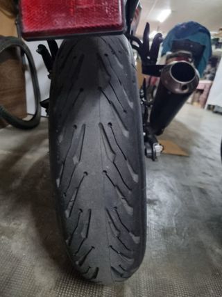 KTM 125 Duke Negra y Naranja