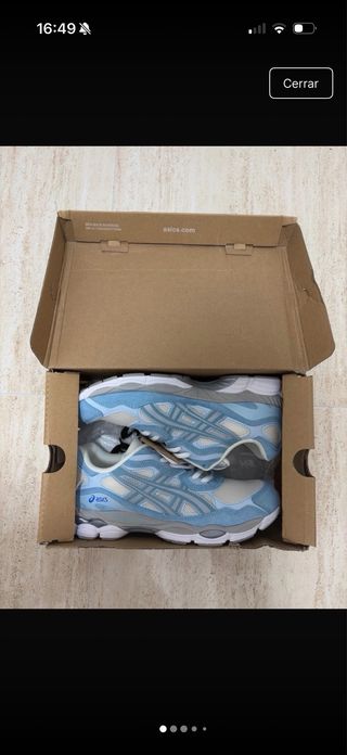 Tenis Asics Azul y Blanco