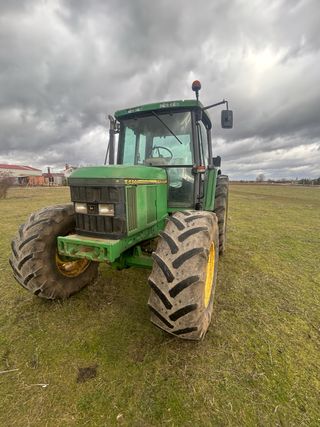 Tractor John Deere 6400