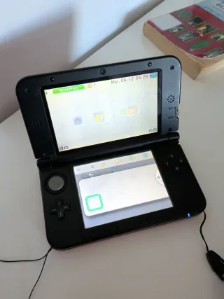 Nintendo 3DS XL Negra y ds azul