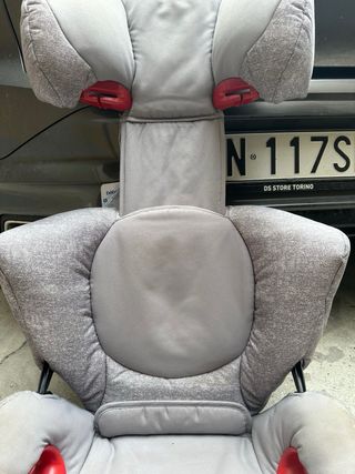 Seggiolino auto Bebe Confort grigio