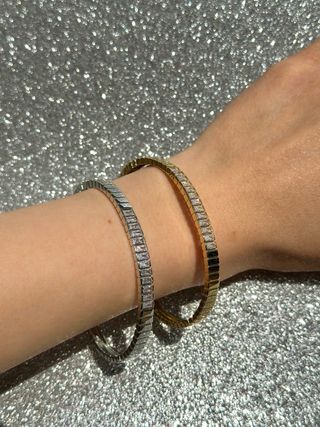 Pulsera Brazalete de Acero con Piedras