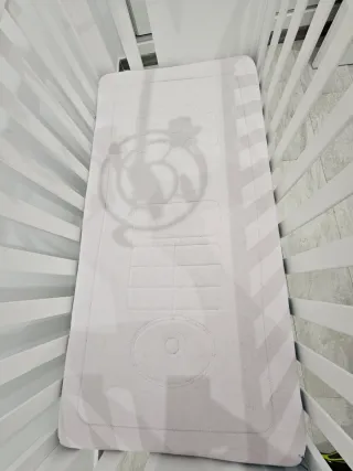 Cuna blanca con colchón