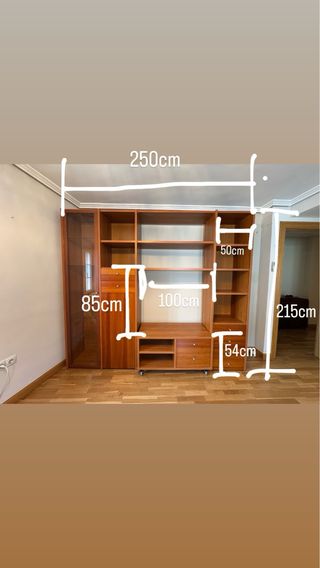 Mueble de salón madera y cristal