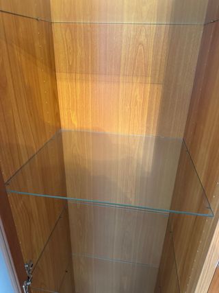 Mueble de salón madera y cristal