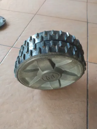 Ruedas Automower 305, 105, 308