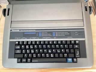 Máquina de Escribir Eléctrica Panasonic R191