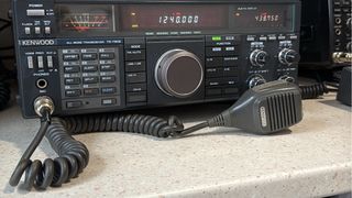 Kenwood TS-790E Tribanda 144/430/1200 MHz