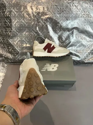 New Balance 327 Bordeaux Tamanho 36