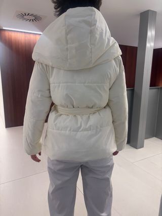 Abrigo Bershka Beige