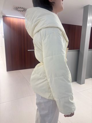 Abrigo Bershka Beige