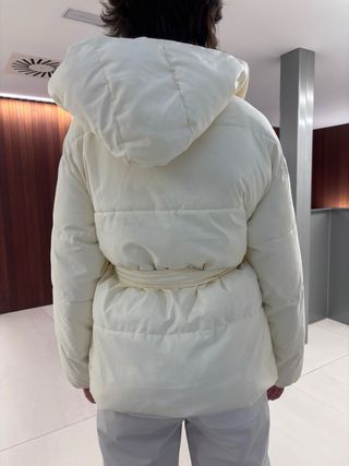 Abrigo Bershka Beige