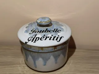 Cuenco porcelana con tapa.