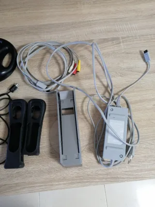 Consola Nintendo Wii Blanca + Accesorios y Juegos