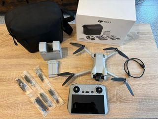 Dron DJI Mini 3 (2023)