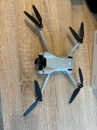 Dron DJI Mini 3 (2023)