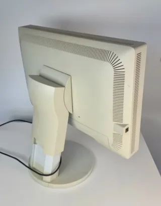 Monitor profesional NEC MultiSync LCD2470WNX – 24”