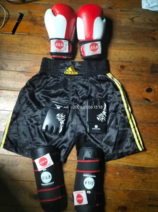 Guantes de boxeo Adidas