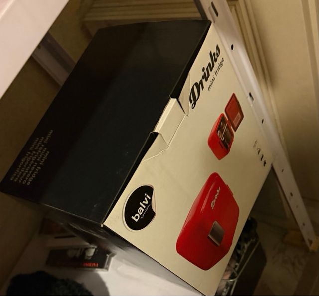 Nevera Portátil Balvi Drinks Roja