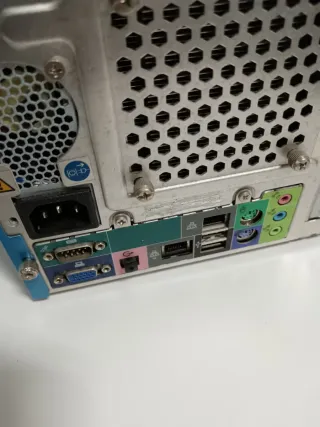 PC Antiguo Azul y Plateado