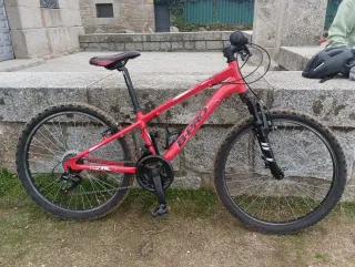 Bici 24 B-PRO Roja