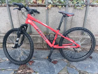 Bici 24 B-PRO Roja