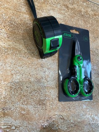 Tijeras electricista JBM y cinta métrica 5m. Nuevo
