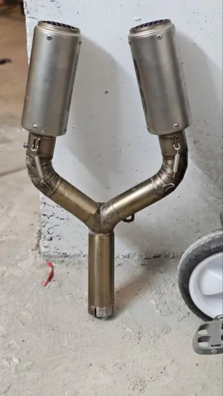 Escape Aprilia shiver/dorsoduro 750