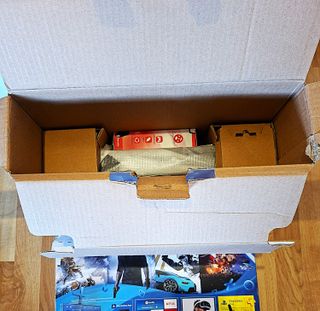 Ps4 SLIM / MANDO / JUEGOS / CARGADOR / CAJA / PACK