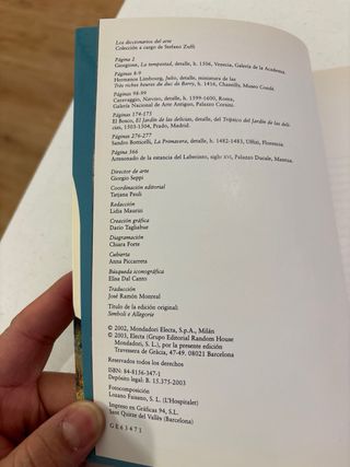 Símbolos y alegorías (Dicc.arte) (Spanish Edition)