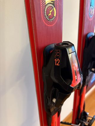 Esquís HEAD SUPER SHAPE E-Rally 177cm + PRD12 GW