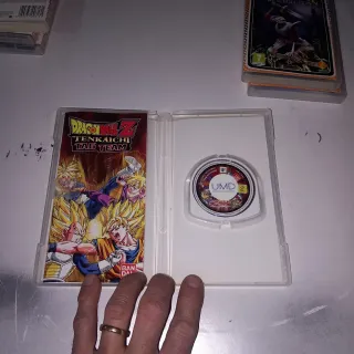 Pack 6 Jocs PSP Essentials.