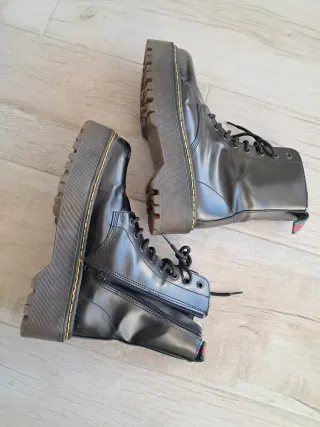 Botines de piel negros con cremallera