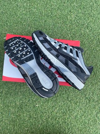 Nike P-6000 Negro/Gris