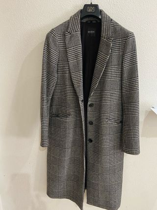 Abrigo Guess cuadros original