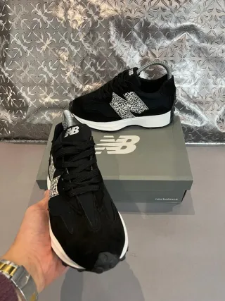Tênis New Balance 327 Preto Pantera 36