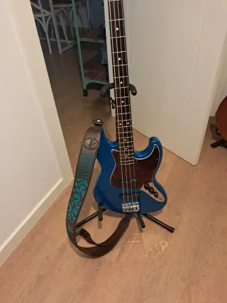 Fender Japan Hybrid II Jazz Bass