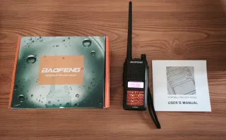 Baofeng UV-2plus Tribanda Radio