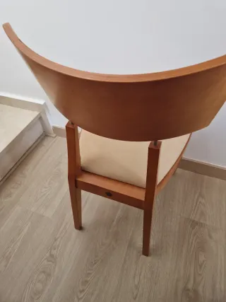 Sillas de comedor madera y tela beige