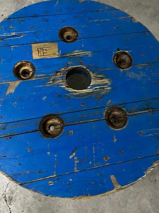 Mesa de madera azul rústica