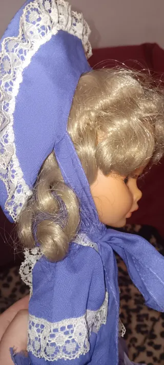 Bambola vintage con vestito lilla Migliorati