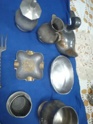 Oggetti in peltro vintage