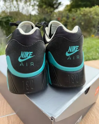 Nike Air Max 180 Preto e Azul