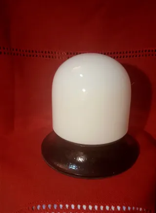 Plafoniera Artemide modello Platea da parete.