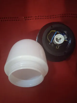 Plafoniera Artemide modello Platea da parete.