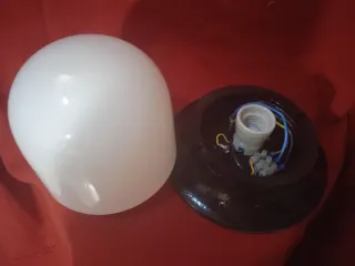 Plafoniera Artemide modello Platea da parete.