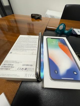iPhone X 64GB Argento