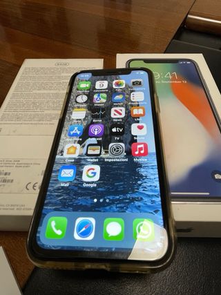 iPhone X 64GB Argento