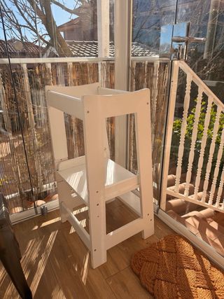 Torre de aprendizaje blanca