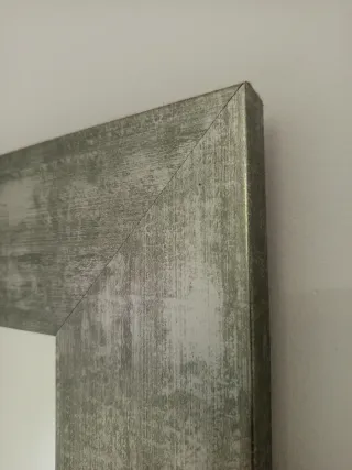 Espejo de pared gris